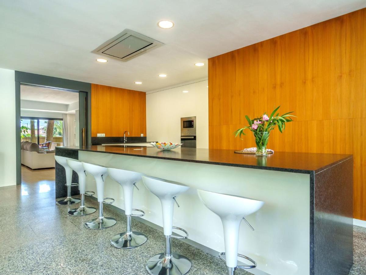 Diagonal By Interhome Villa *