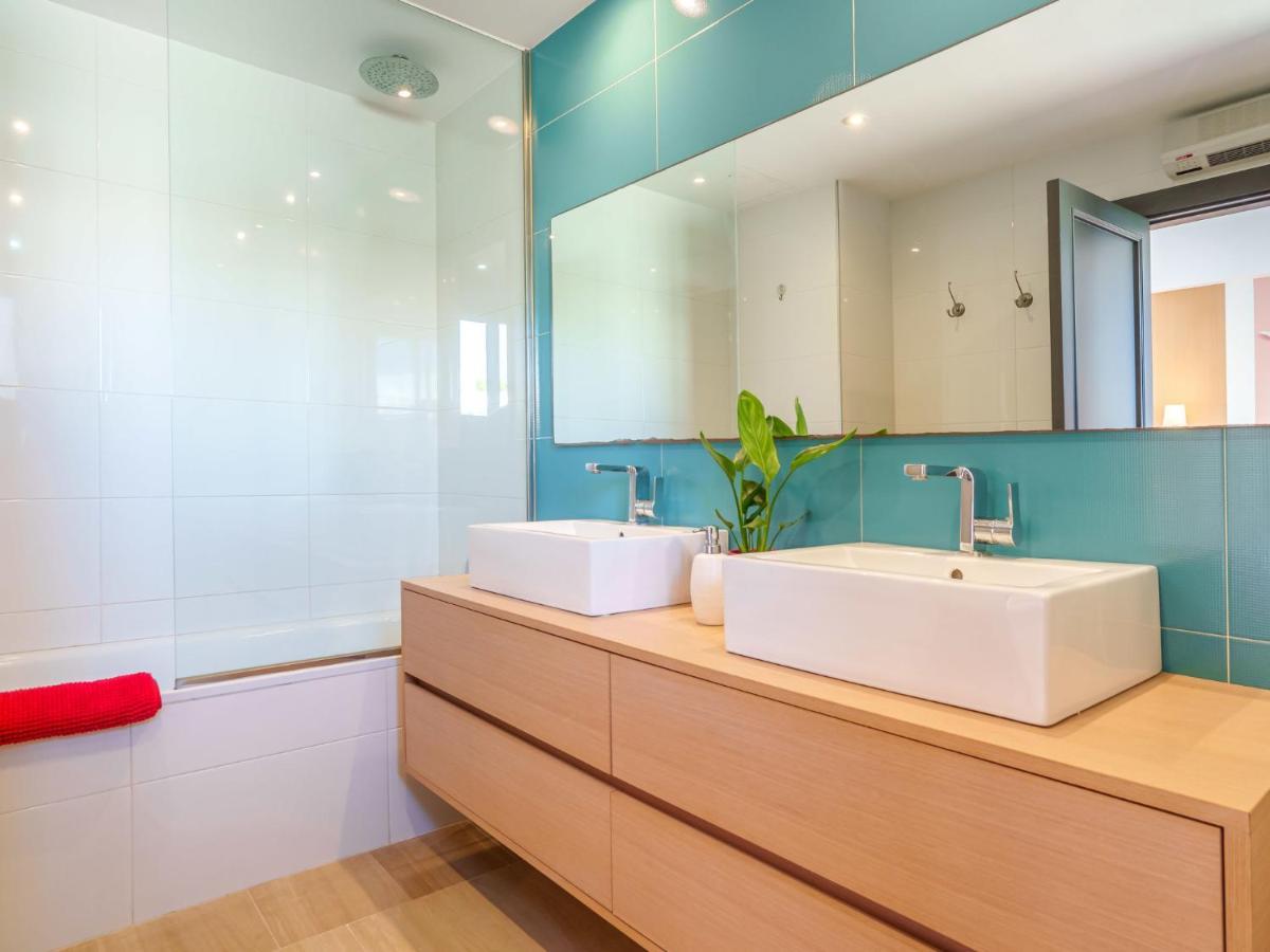 Diagonal By Interhome